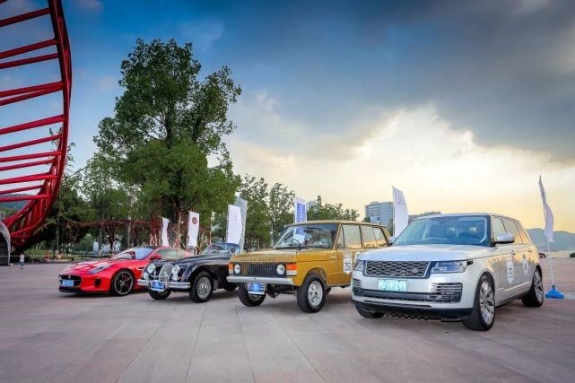 盛裝舞(wǔ)步 “2021中國(guó)國(guó)際名城(chéng)經典車(chē)拉力賽”即将開(kāi)幕！